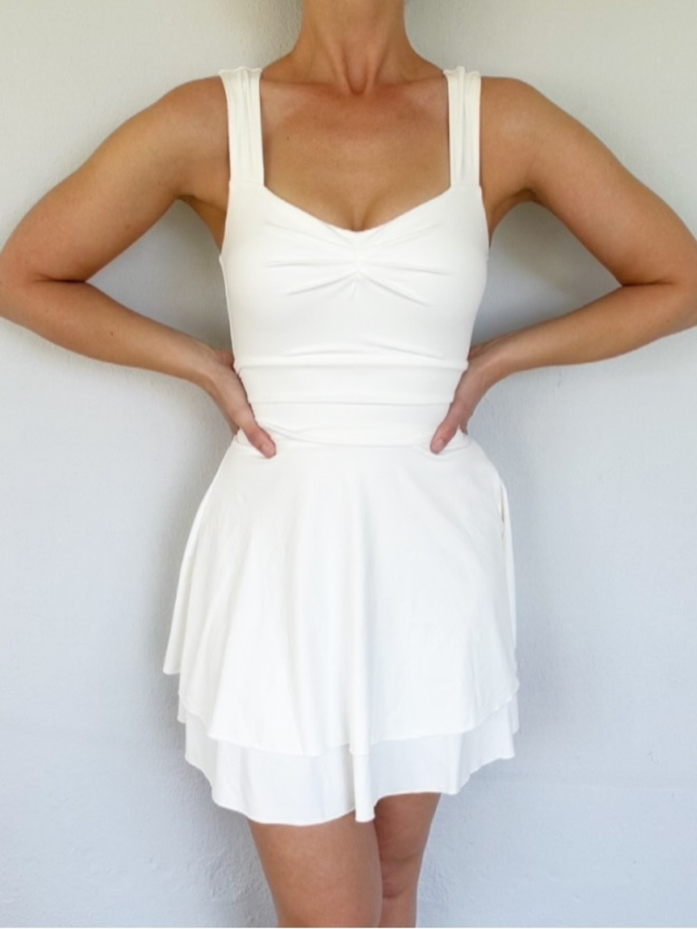 IWD white sweetheart neckline sleeveless spandex stretch mini dress size XS